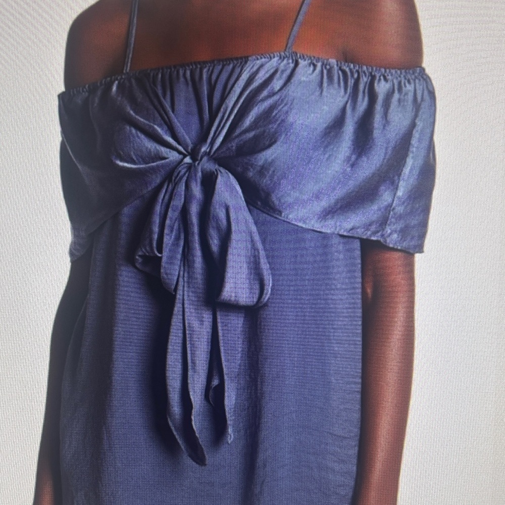NWT Pleione Cold Shoulder Hammered Satin Ruffle Blouse.  Size Small